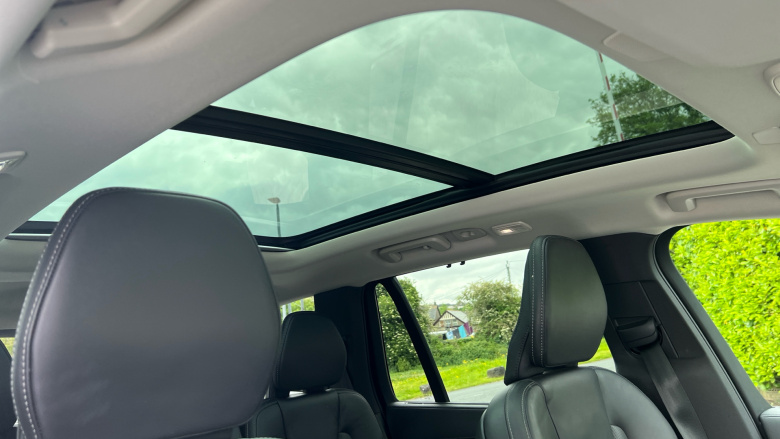 Volvo XC90 2.0 T8 [455] RC PHEV Ultimate Dark 5dr AWD Gtron Estate